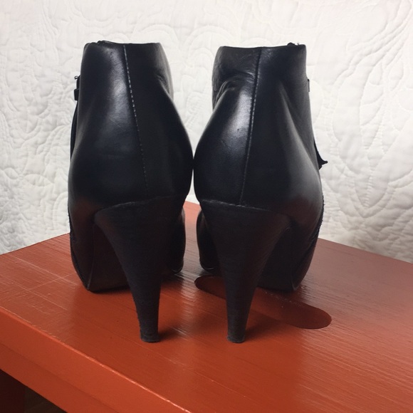 Aldo size 6 ankle boot - Picture 3 of 5